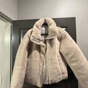 Abercrombie & Fitch Sherpa Teddy Coat | Cream Faux Shearling Zip Jacket Size M